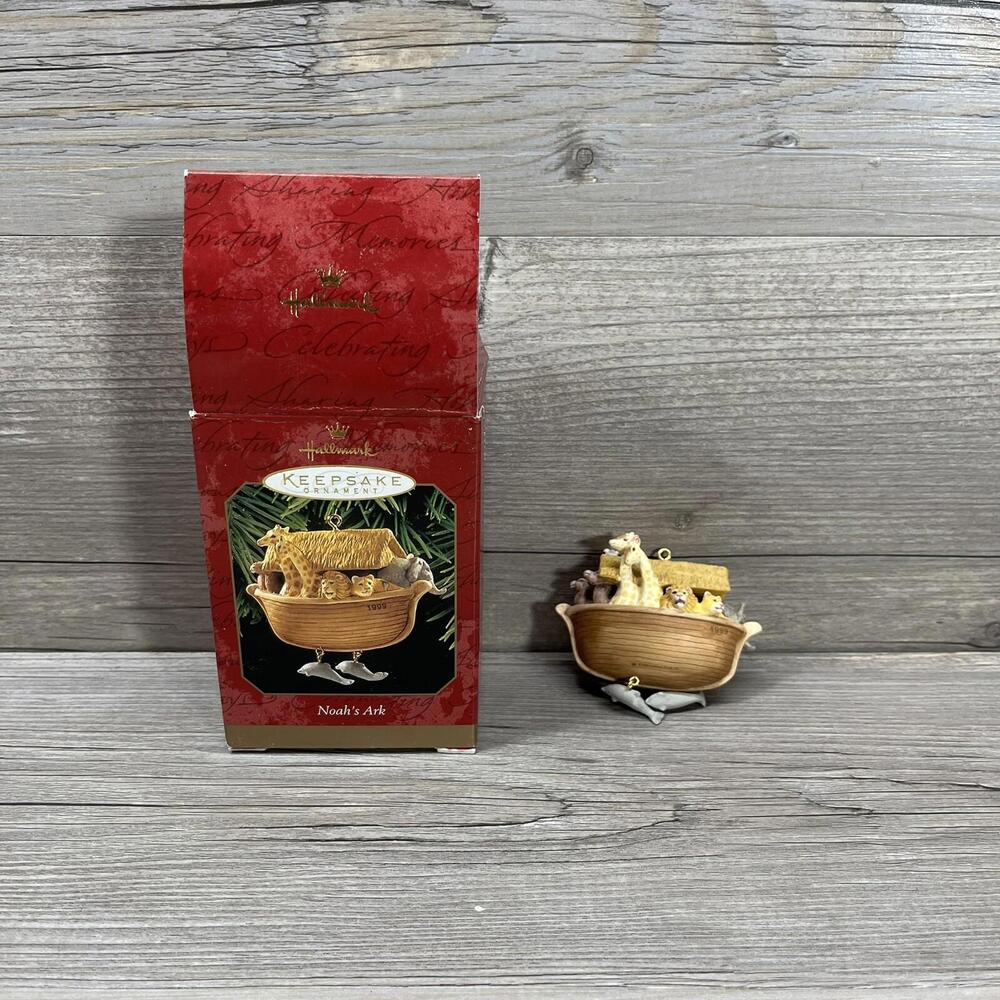Vintage Hallmark Keepsake Ornament Noah’s Ark 1999